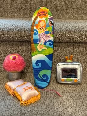 Groovy Girls surfboard and accessories - vintage